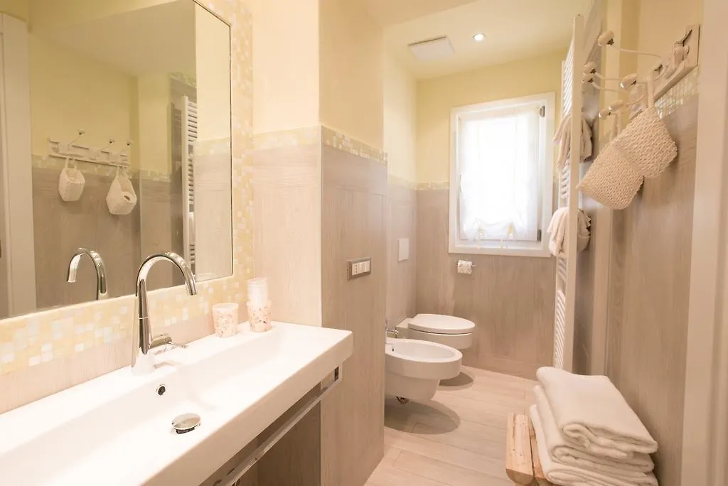 Bellambra Hotel Monterosso al Mare 2*,  Italy